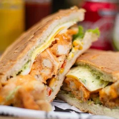 X- Frango a milanesa + FRITAS