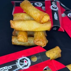 Rolinho Frango com requeijão