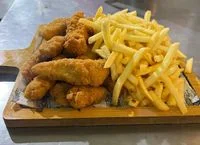 Frango empanado C/ Fritas .