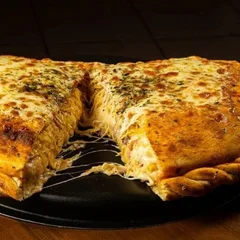 Calzzone Frango com Cheddar
