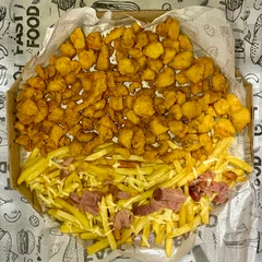 Porção M - 500g Frango Empanado + 300g Batata Frita