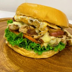 Lombo Bacon Salada Egg