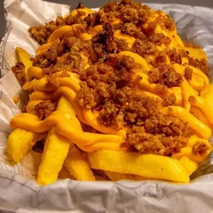 Batata Frita com Cheddar e Bacon