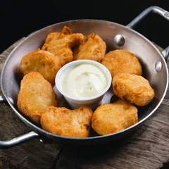 Nuggets Supreme (8 unidades + Maionese de alho)
