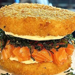 Burguer de Salmão com Cream Cheese