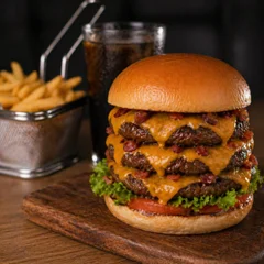 X-TRIPLO CHEDDAR BACON