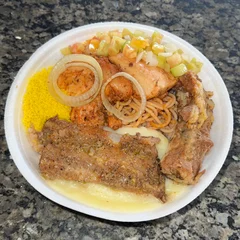 frango ao molho e porco de panela  completo (750G) 