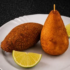 Kibe e Coxinha + Refri Mini