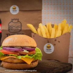 BIG CHICKEN SALAD + BATATAS