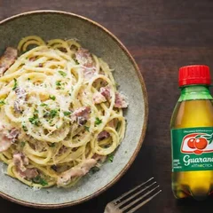 Macarrão ao Molho Branco com Bacon + Guaraná Mini