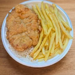 Marmita de Frango Empanado + Arroz + Feijão e Batata Frita 