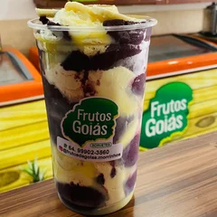 02 Copos de 500 ml + 3 Acompanhamentos Simples + Chantilly