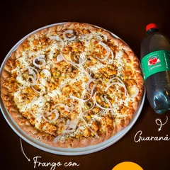 Pizza de frango com Requeijão grande + coca ou Guaraná de 1 litro