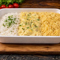 Fricassê de Frango com Arroz