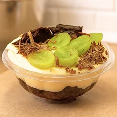 Escondidinho de Uva e Brownie