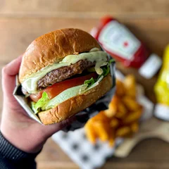 2 NB TRADICIONAL + 2 FRITAS (100G)