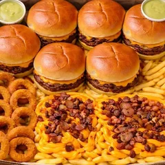 Combo 6 pessoas - 6 salada burguer + fritas cheddar e bacon + 15 onion