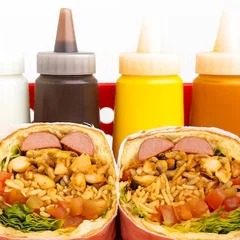 Hot Dog - Frango (Salsicha, Alface, Tomate, Batata Palha e Filé de Frango)