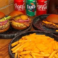 Família 3 c/ Batatas C/ Cheddar + 3 Bebidas + The Flavors + Standard + Marshall