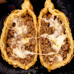 Pastel 14 - Carne com catupiry