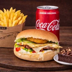 Combo 2 - ( Cheese Burguer + Bebida + Batata + Brownie )