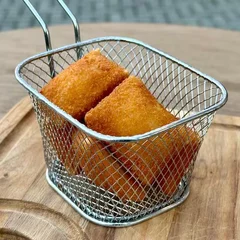 ALMOFADINHAS DE QUEIJO GOUDA ACOMPANHAMENTO