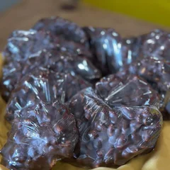 Pé de moleque da casa