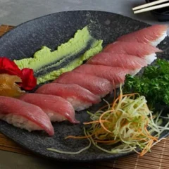 SUSHI ATUM 8 UND 