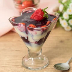 Açaí queridinho de 300 ml + 3 itens