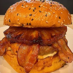 Hamburguer de Bacon Com abacaxi