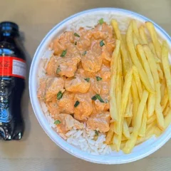 Strogonoff Frango & Fritas + Coca Zero Pet + R$ 18,99 leve outra marmitex