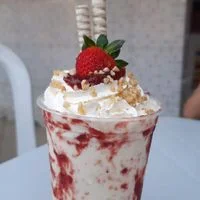 Milk Supremo Ninho c/ Morango