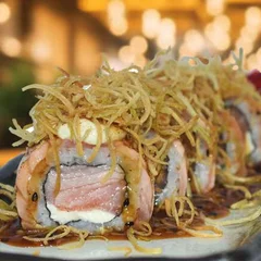 Uramaki Nagoya (10 Unidades)