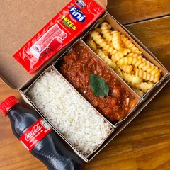  Parmegiana de Frango + Refri 200ml + Fini 