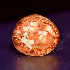 mussarela, palmito e tomate.