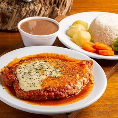 A Parmegiana de Frango
