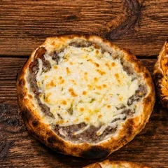 Carne com queijo (Esfiha)