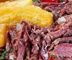 CARNE SECA COM MANDIOCA FRITA PORÇÃO