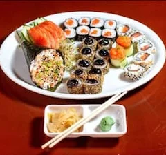 30 peças + temaki