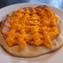 Esfiha de Lombo C/ Cheddar