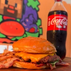 Combo 6 - (5 Burguer K + 1 cocal cola 2L)
