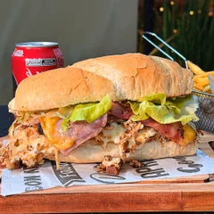 Baguete Frango com Catupiry e Bacon