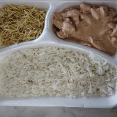 Prato estrogonoff de frango