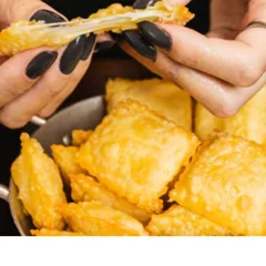 Mini Pastéis de Queijo