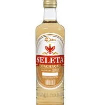 Dose cachaça Seleta Umburana 