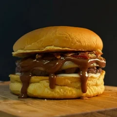 HOLANDÊS + FRITAS (COCA-COLA 350ML GRÁTIS)