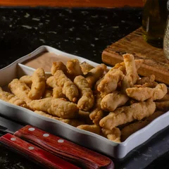 Gurjão de Frango com Molho Rosé