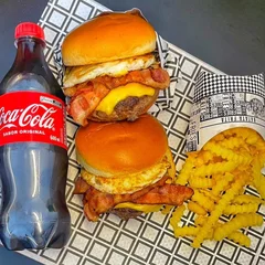 Combo Dois eggs bacon + porçao de bata + Refri LITRO