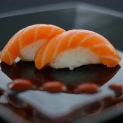 Nigiri salmão