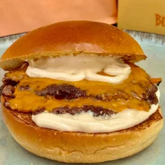 PCQ (PÃO CARNE E QUEIJO) 